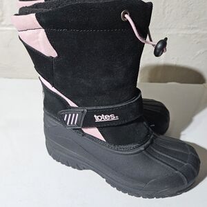 Totes girls size 4 M winter/snow boots